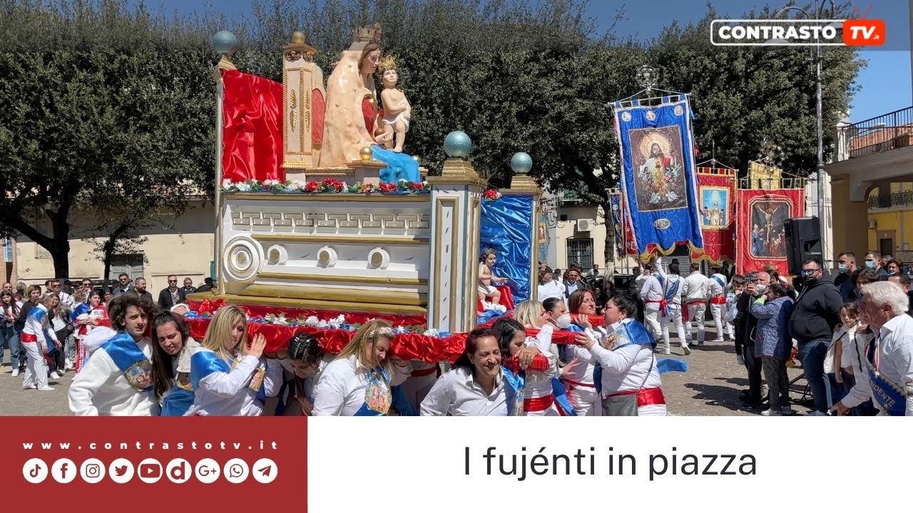 Gricignano, i fujénti in piazza (18.04.22)