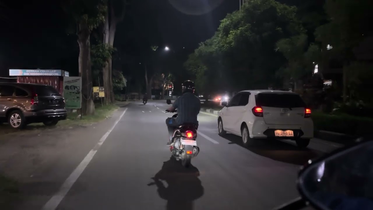 Pulang kerja jam 12 malam 