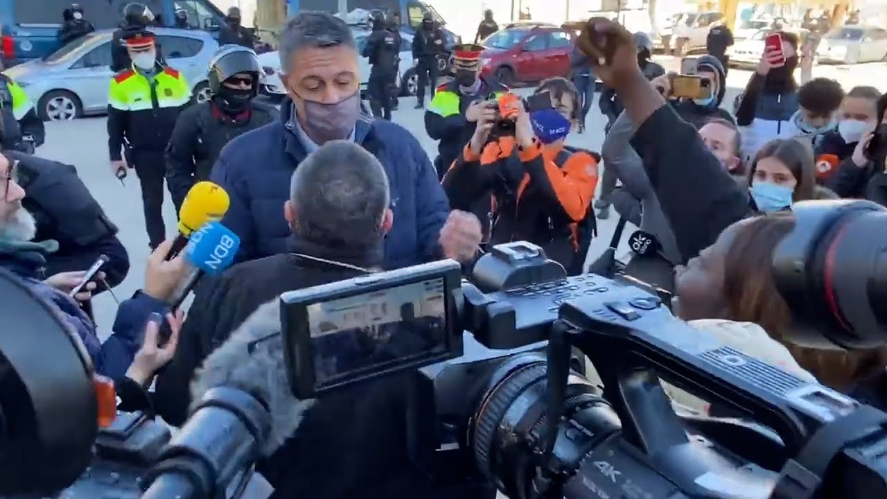 Tratan de agredir a Albiol en Badalona al acudir a un desalojo