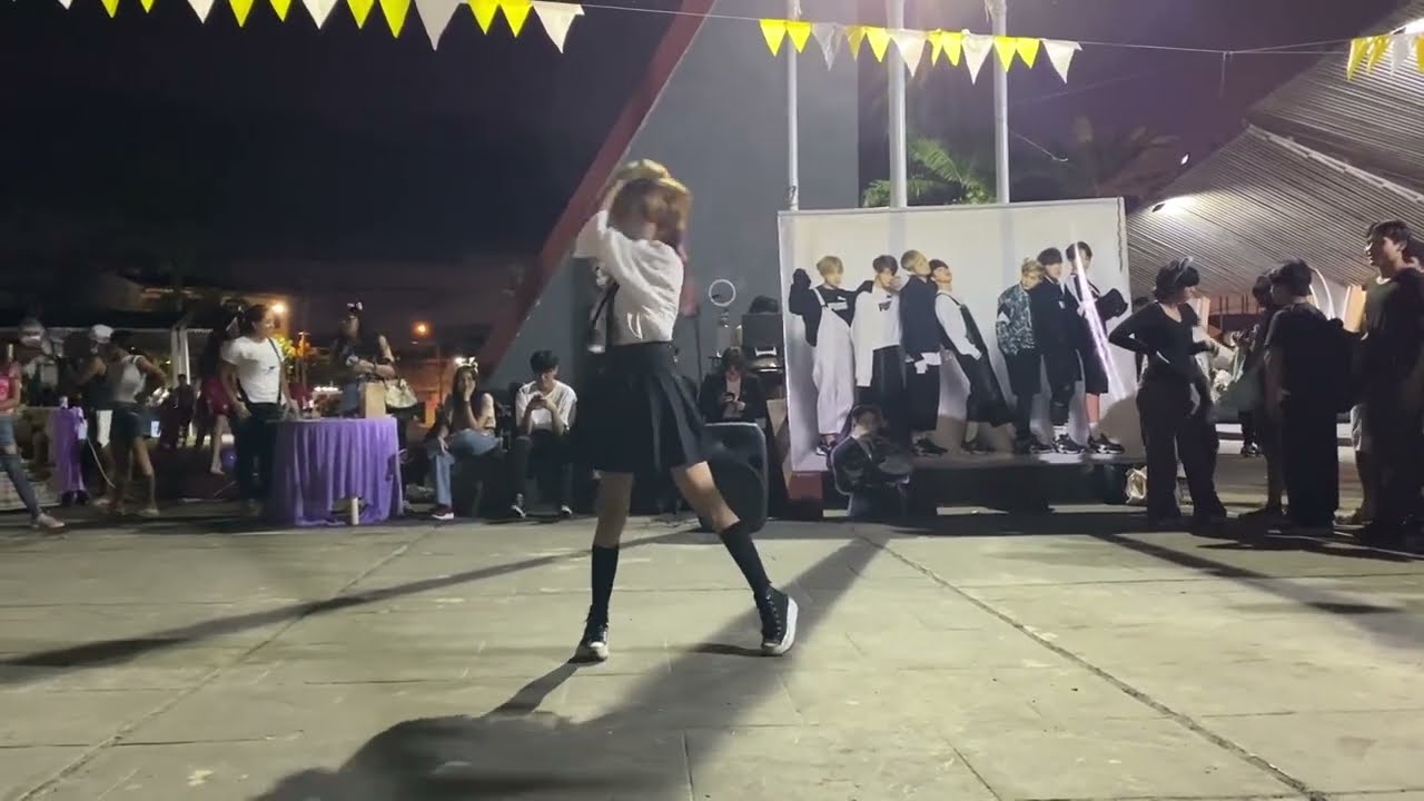 [KPOP IN PUBLIC - ONE TAKE]Heart Attack - Chuu / LOONA ( Dance cover)【Joissx 】