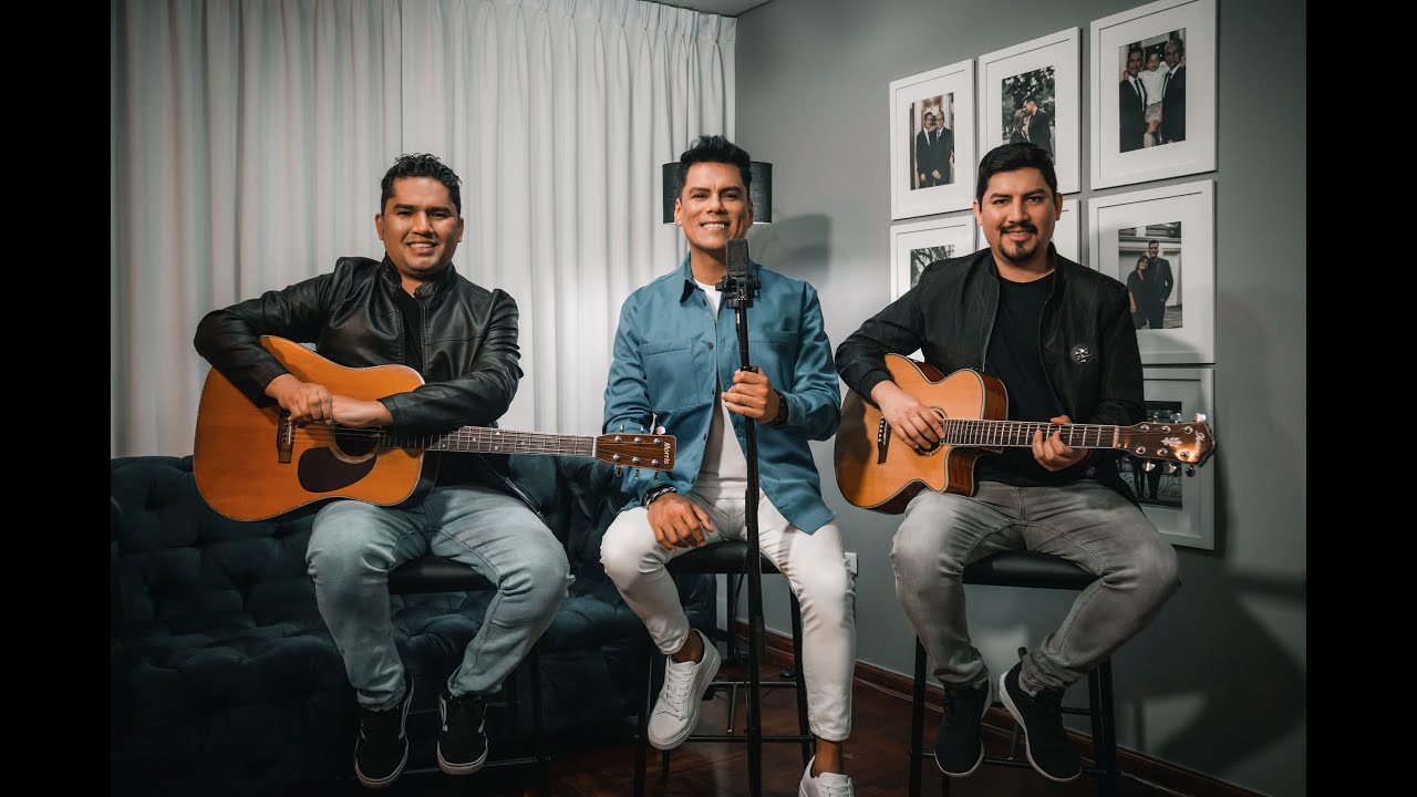 MEDLEY ARMANDO MANZANERO - Mía, Como yo te amé y Por debajo de la mesa | CÉSAR MANCILLA