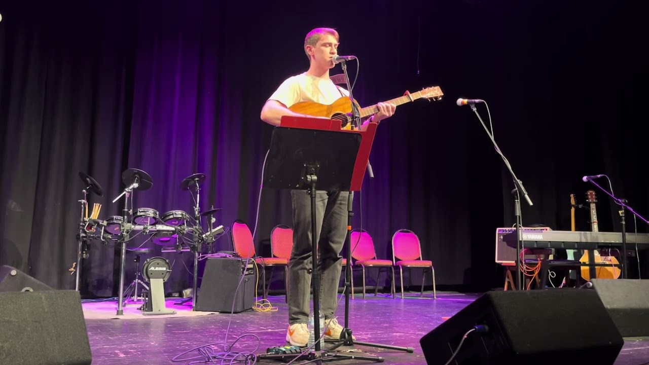 Eoin Kenny Performs UP AND DOWN written by Joshua Burnside© at the Cornmill Theatre Oct 2025