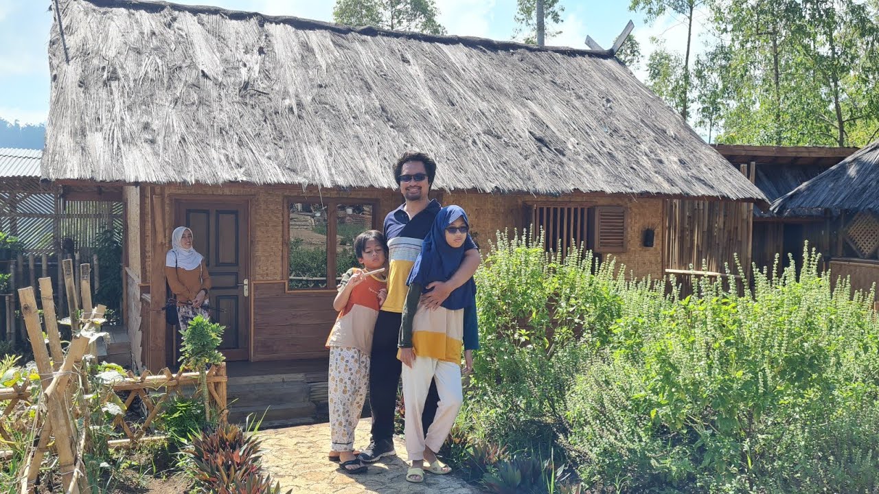 Kampung Bareto Wisata Budaya, Edukasi yang VIRAL sekaligus Penginapan Bernuansa Sunda di Garut Jabar