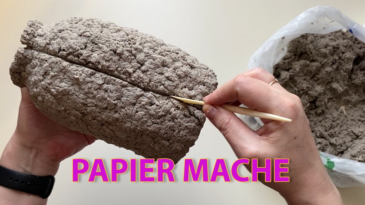 DIY Papier-Mâché Vase from a Plastic Bottle