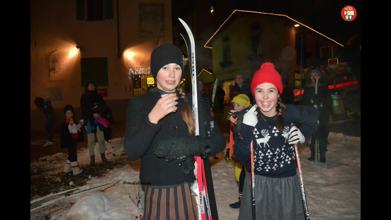 Raccolta di foto delle varie edizioni del Palio delle Contrade di Bormio
