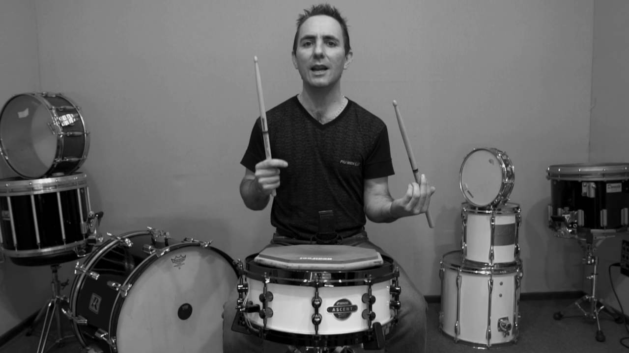 Drumsweb - De la mecánica a los Rudimentos - Full, down, tap, up  (velocity en 2 alturas) - 8/11