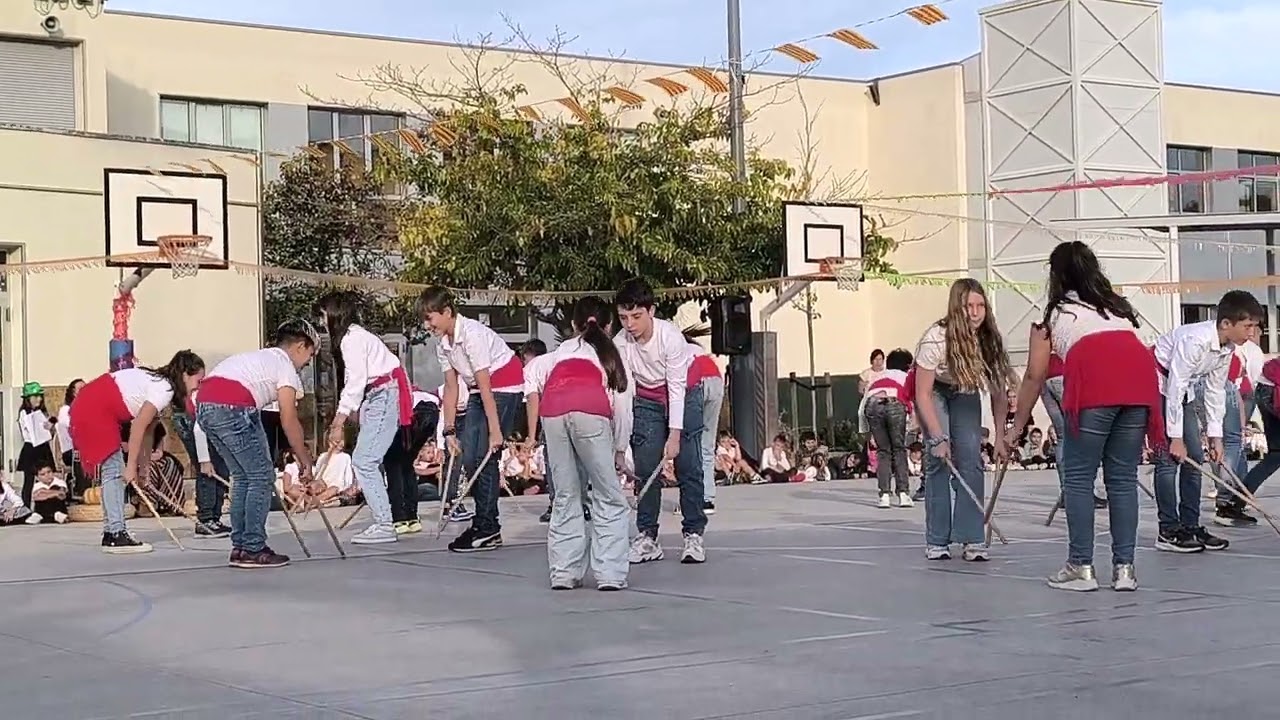 6&egrave; L'ESQUERRANA Ball de Bastons