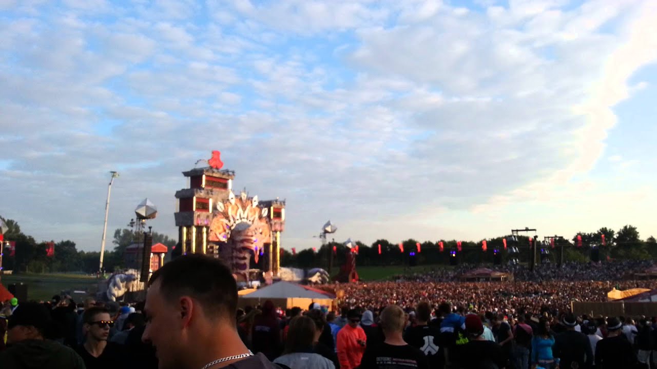 Noisecontrollers - So High [Defqon.1 2015 Red Stage] HD