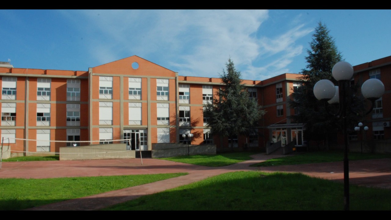 Scuola ISS Einaudi Mattei LATINA Video OpenDay2016