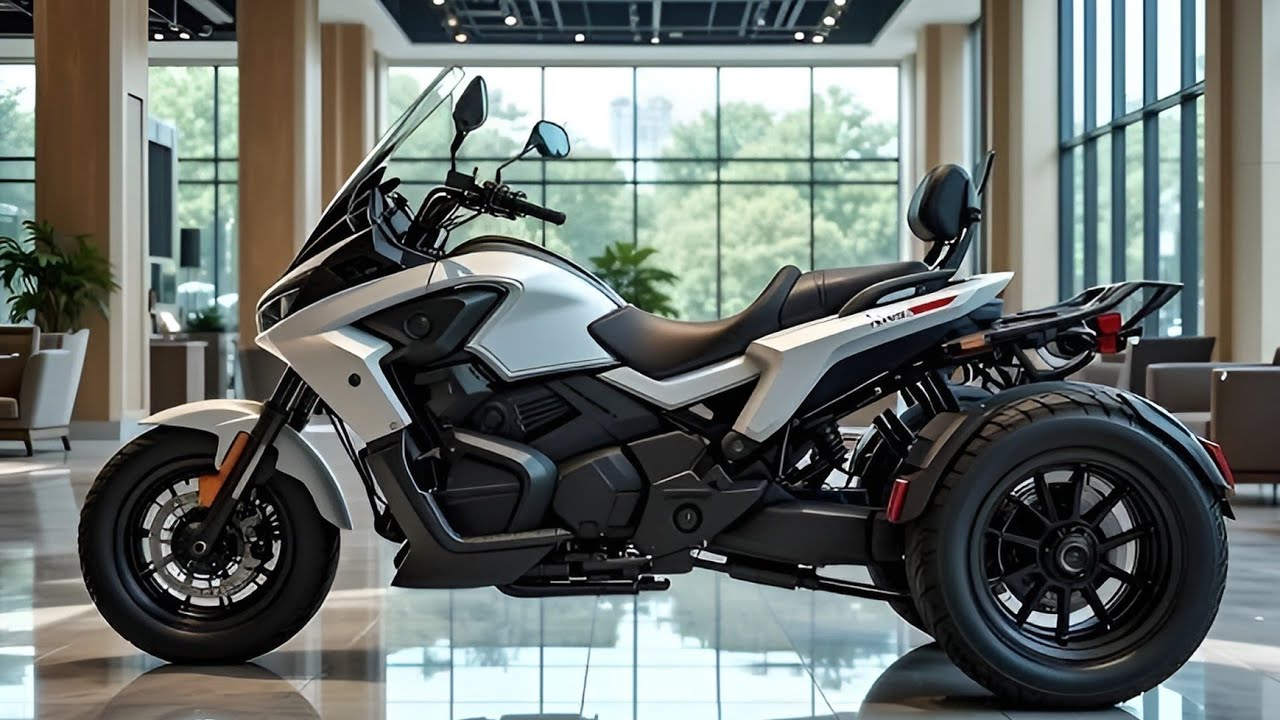 2025 Futuristic Heavy-Duty Three-Wheeled Motorcycle (Trike)