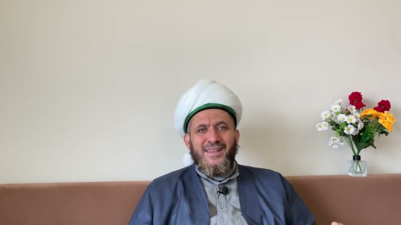 كبير الفرقة الوهابية الألباني ومشابهة النمط البريطانى في حديث أكل الصائم وشربه وقت طلوع الفجر
