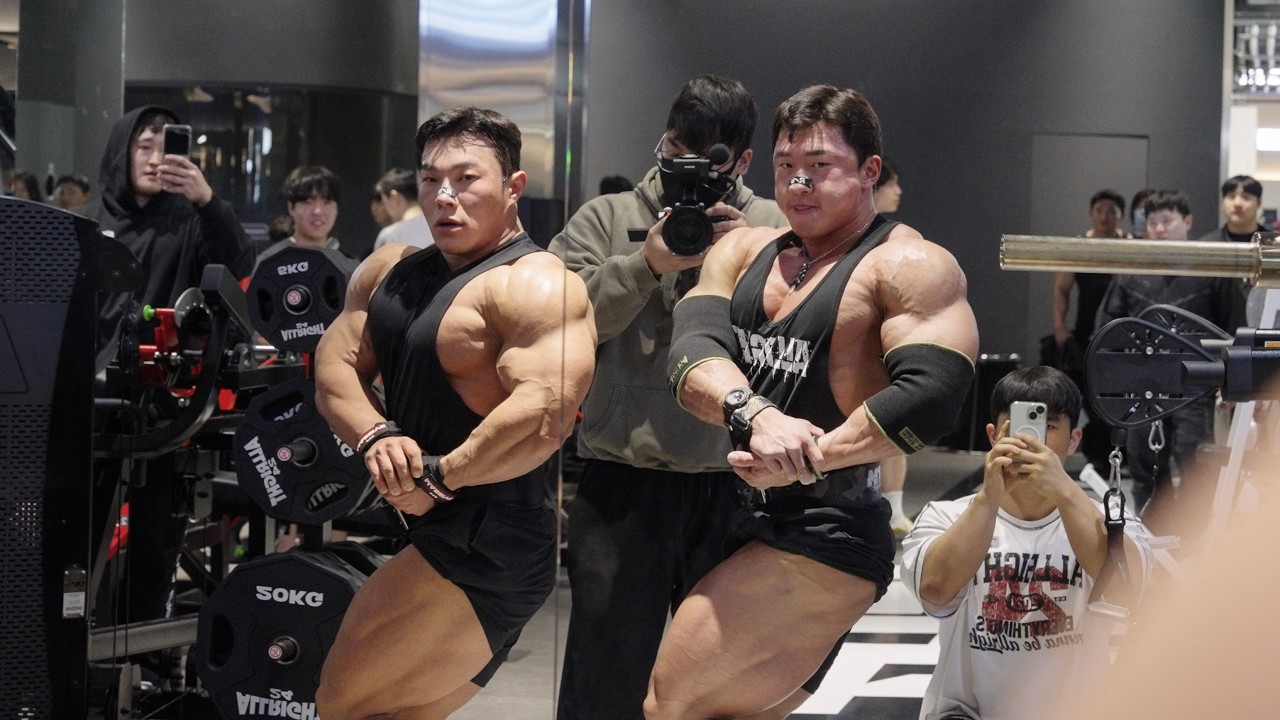 너는 무슨 생일 선물로 가슴을 하재...