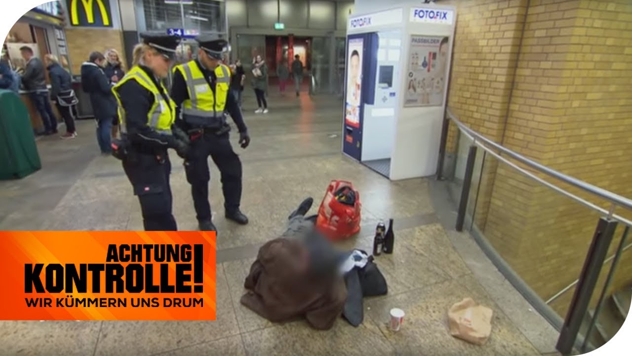 Immer schön freundlich bleiben: Bettler im Bahnhof! | Achtung Kontrolle | kabel eins