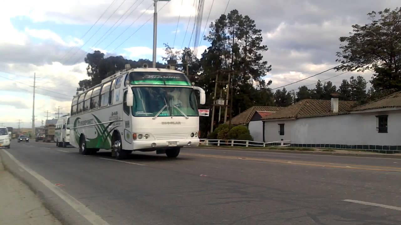buses en la variante de funza