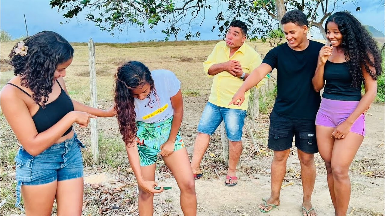 Pastor ver nudes de sua filha em grupo da igreja