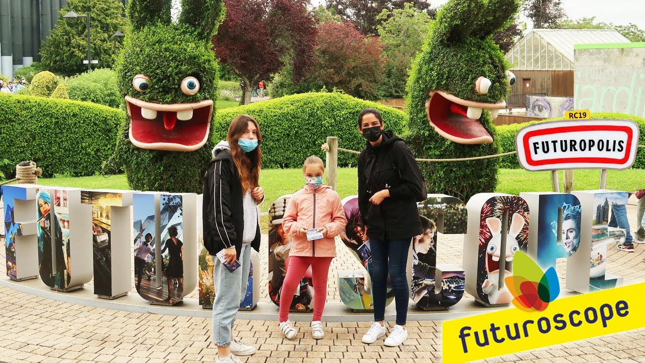 [VLOG] Une journée au FUTUROSCOPE SOUS UNE PLUIE BATTANTE (mais c'était cool quand même)