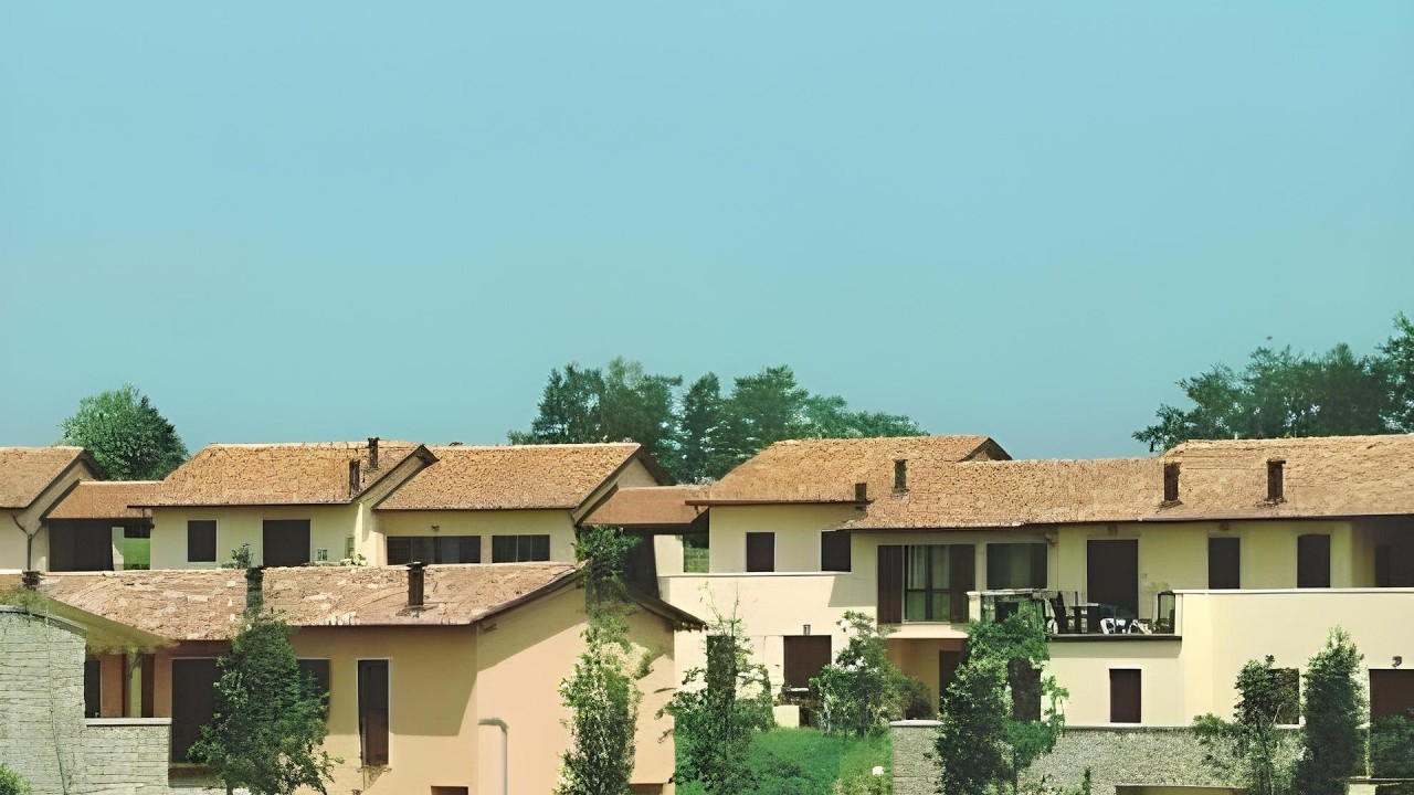 Golf Residenza | Peschiera del Garda, Italy | Hotel Review 🏩