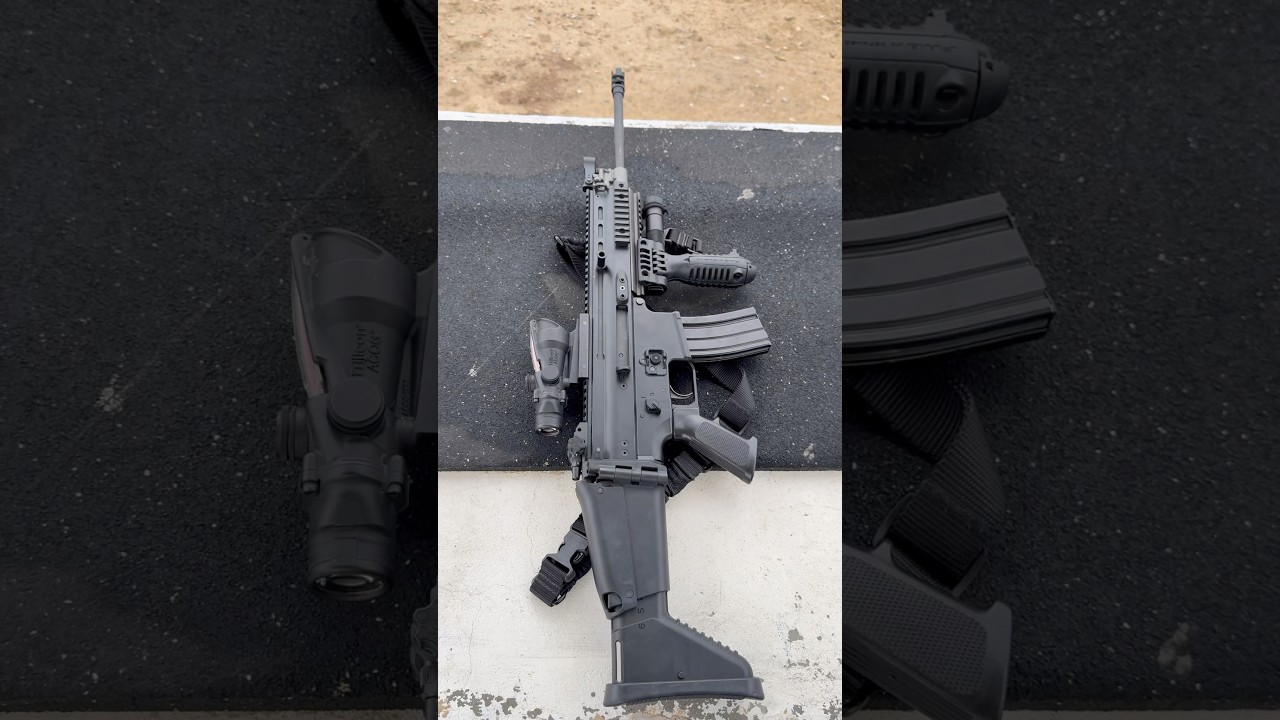 FN-SCAR 16s