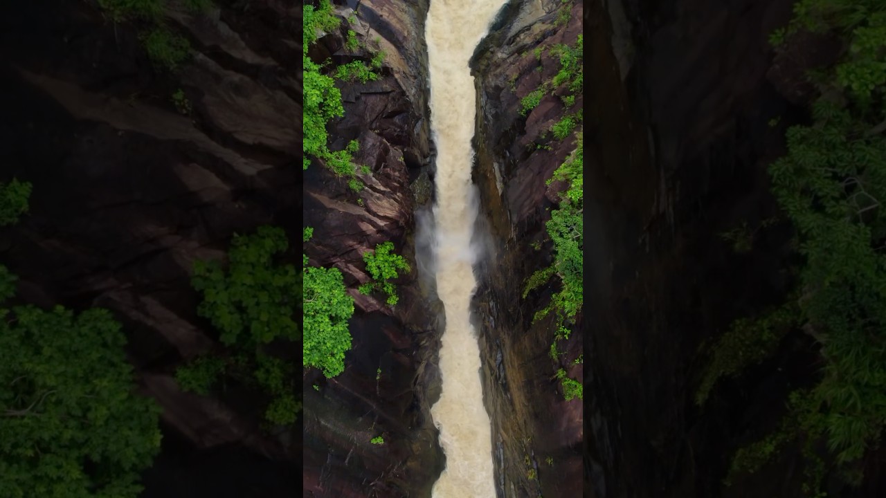 Monsoon Waterfall Adventure🇮🇳 #waterfalladventure #waterfallshorts #exploreindia #monsoonwaterfall