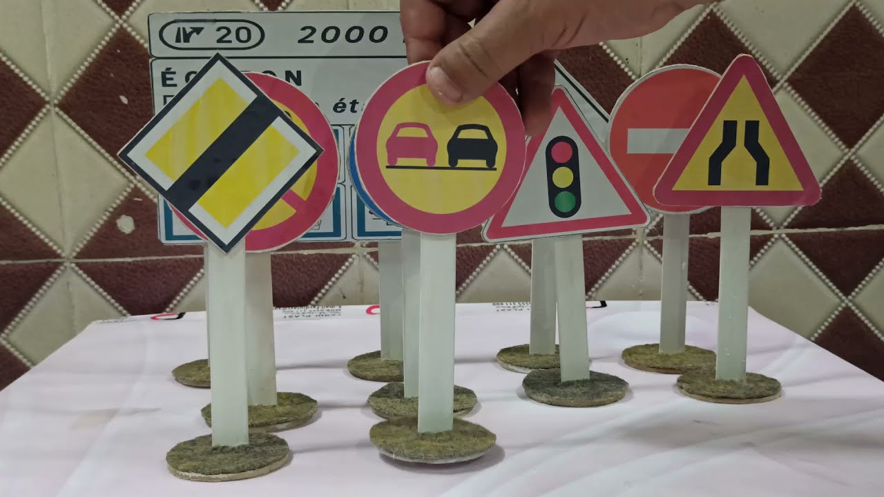 Traffic light models......نماذج إشارات المرور