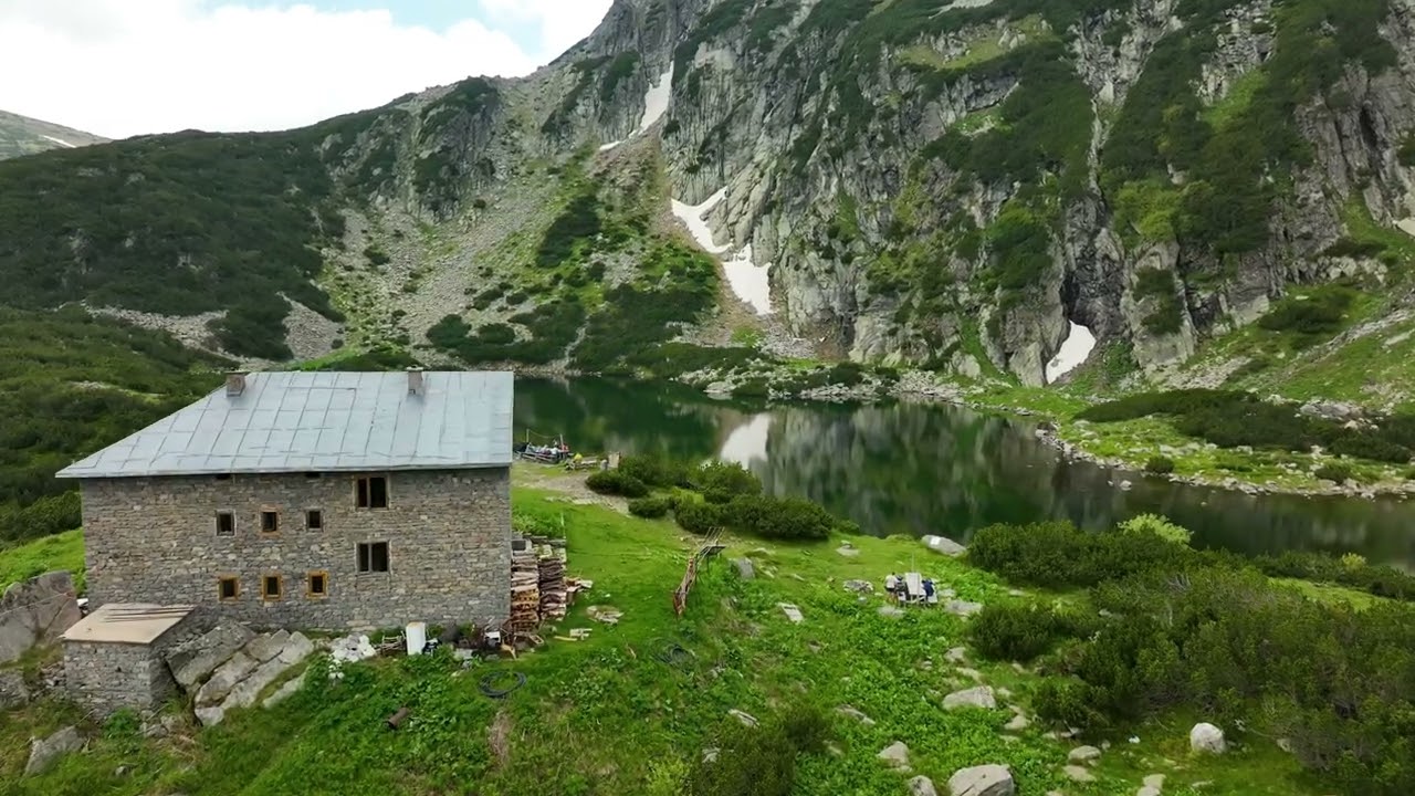 Хижа Белмекен   Язовир Белмекен   Belmeken Lodge Belmeken Dam