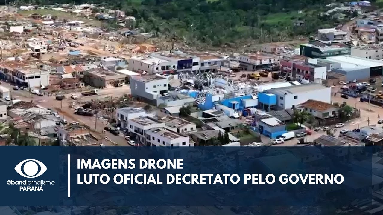 Imagens de drone mostram o tamanho do estrago do tornado em Rio Bonito do Igua&ccedil;u