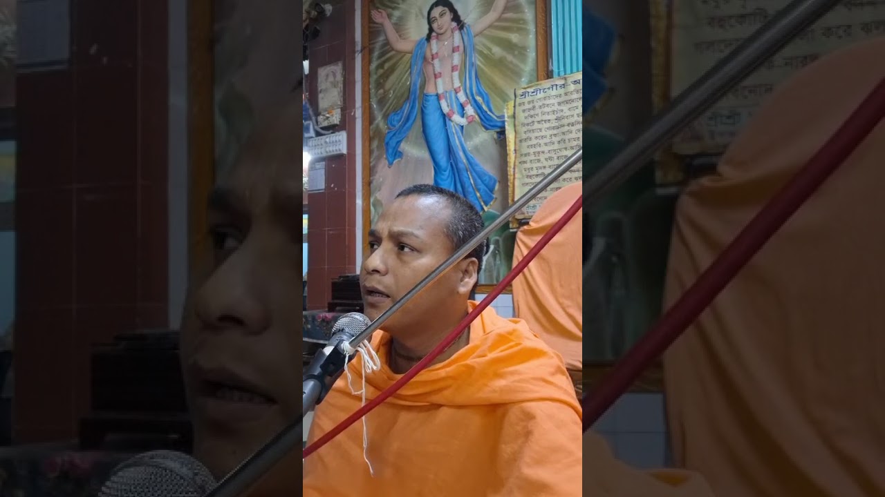 হরেকৃষ্ণনামহট্ট কেন্দ্রীয় কার্যালয় প্রত্যেক শনিবার কীর্তন মেলা হয় আজকে সে প্রথম দিন
