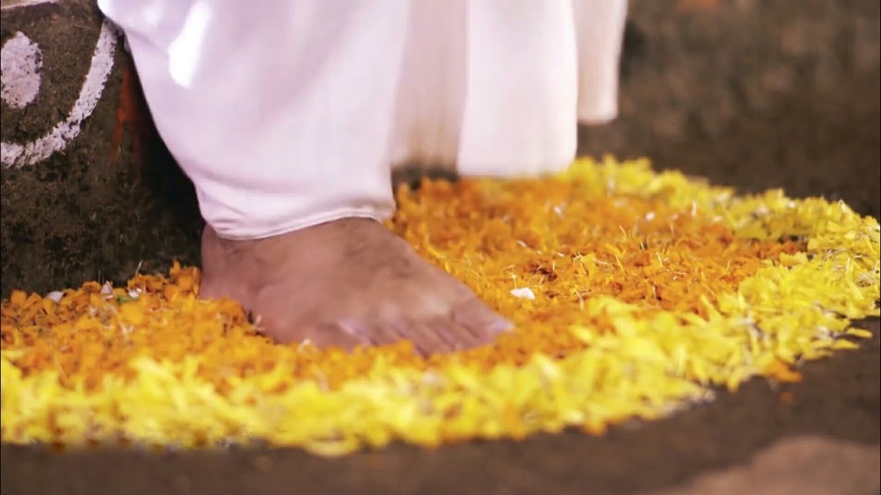 Sai Baba - Charan tumhare Baba - New Song with lyrics