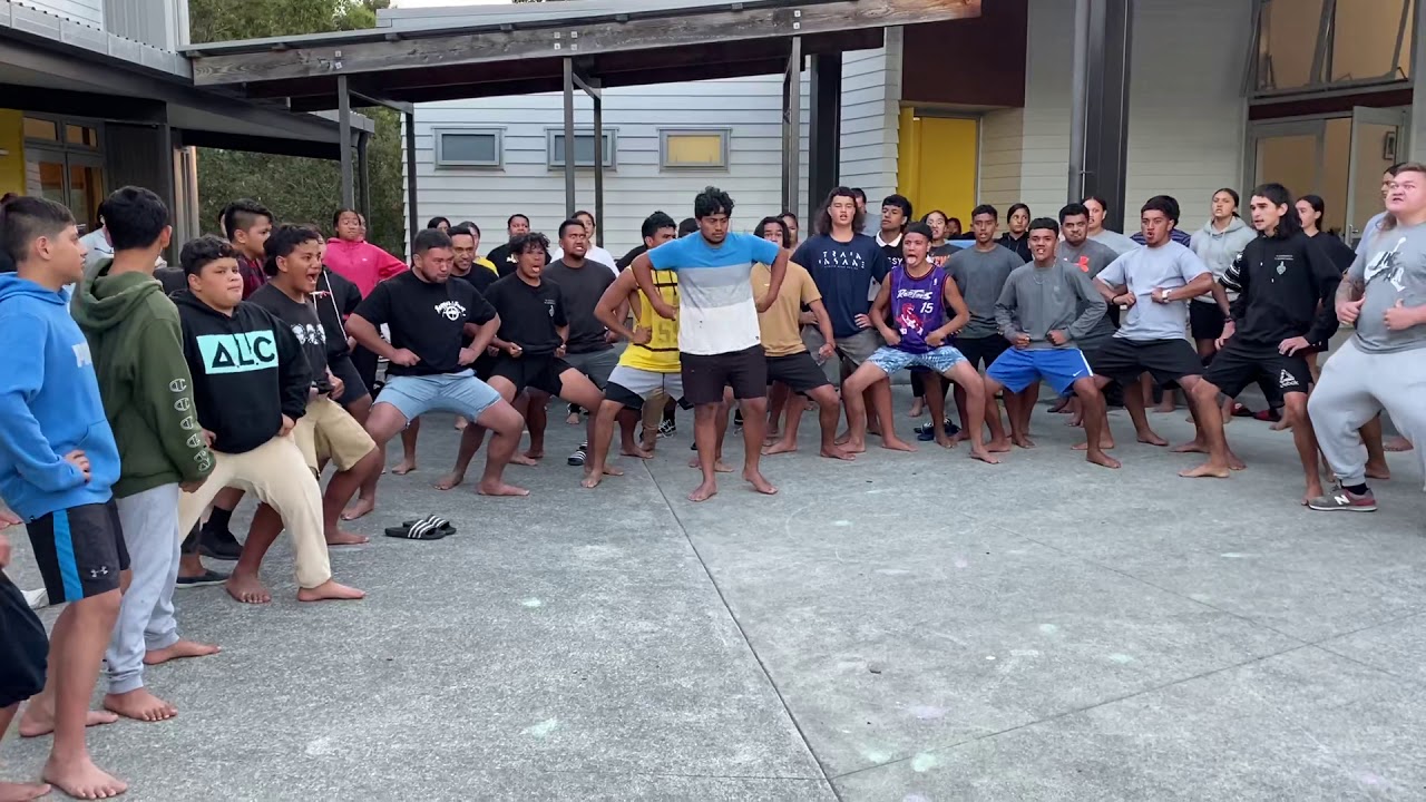 E kau ki te tai e