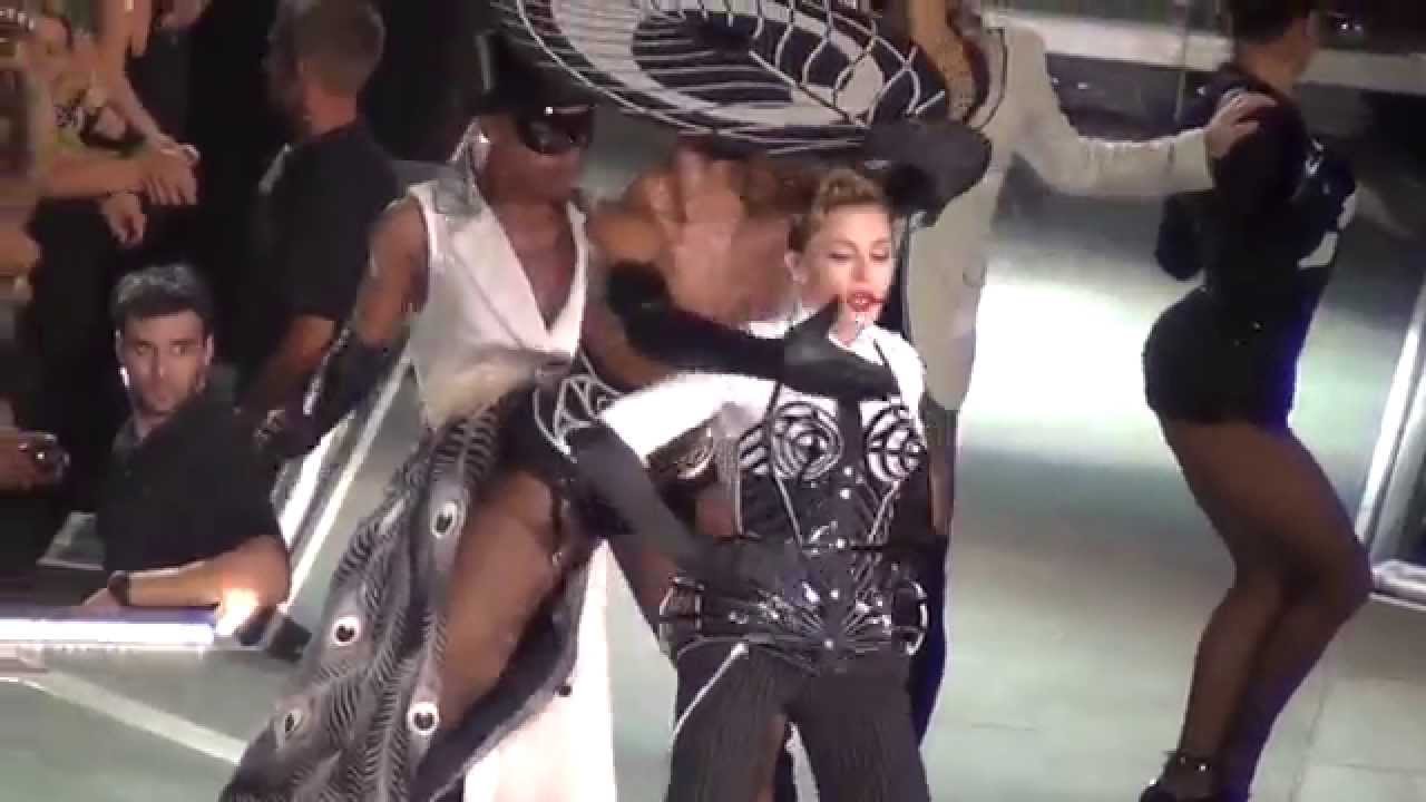 Madonna -VogueHD, MDNATour, Moscow 2012