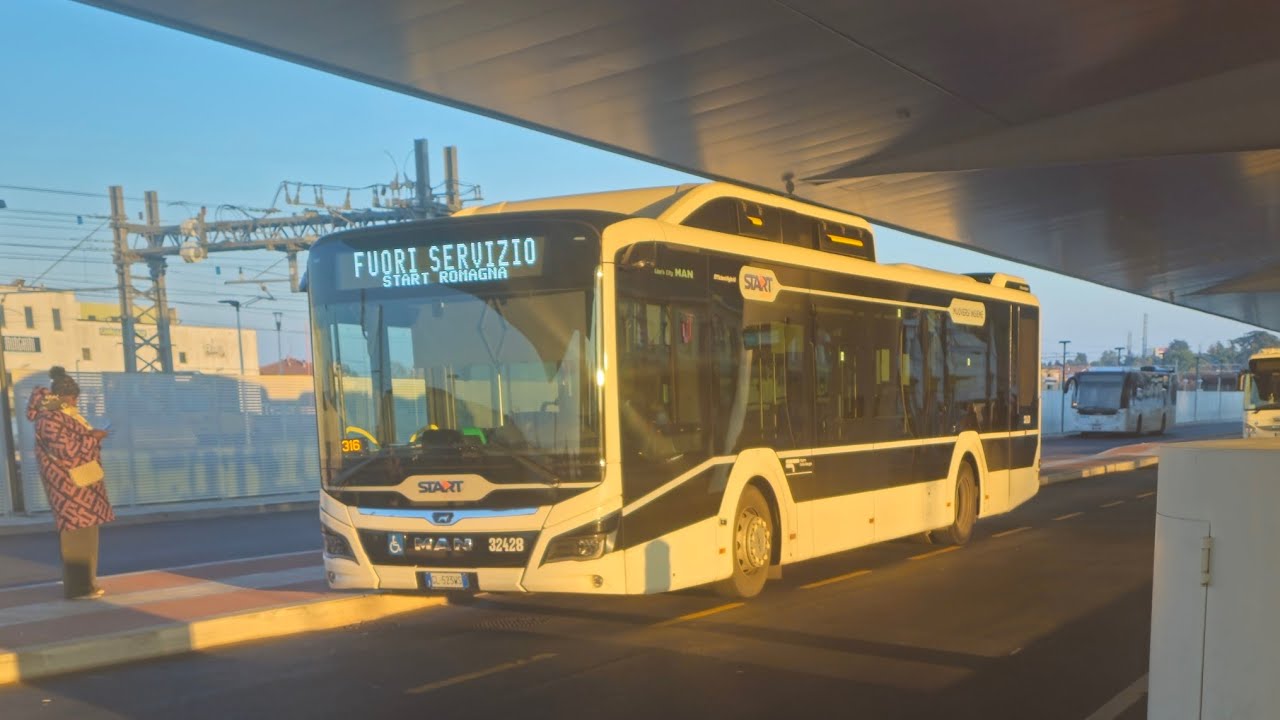 MAN New Lion's City EfficientHybrid CNG 12 n°32424