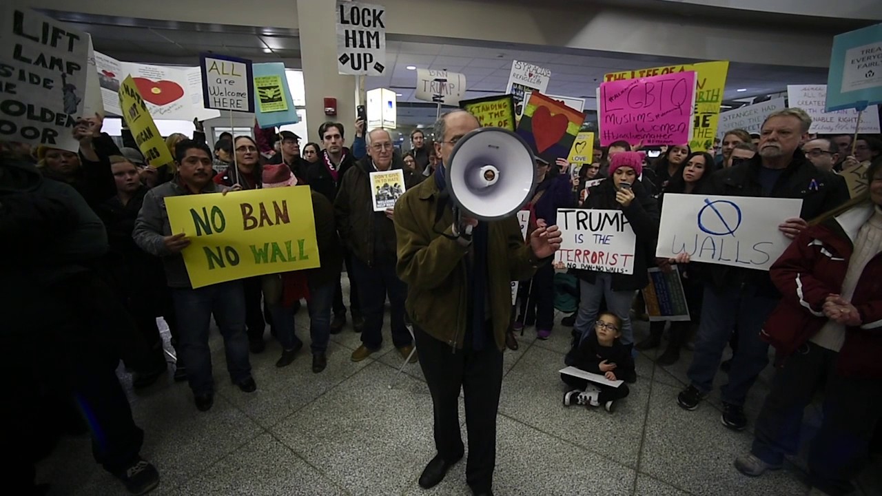 Syracuse protest against Trump travel ban at Hancock Airport