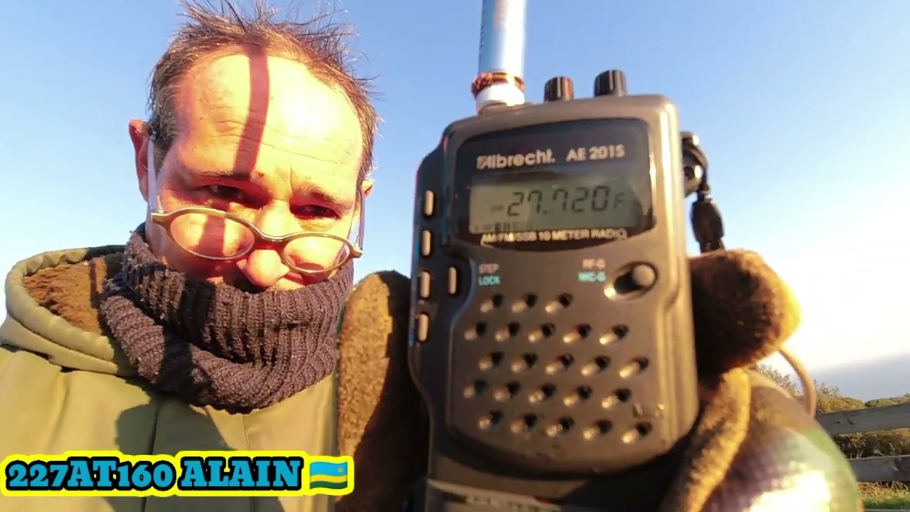 227AT160 ALAIN 🇷🇼 14AE002 P QRP NICO 🇫🇷 5500 kms Qso 🤩