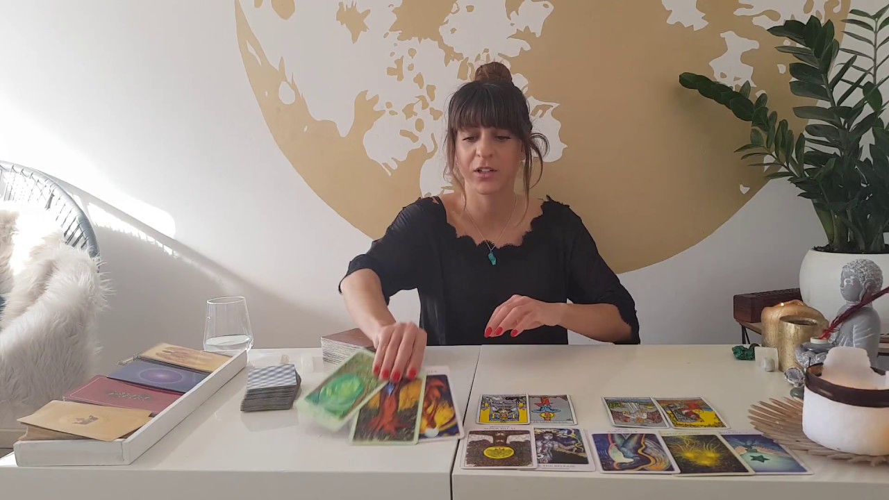 CANCER - 'EGO IS IN THE WAY...' 15-28th February Love Tarot Reading