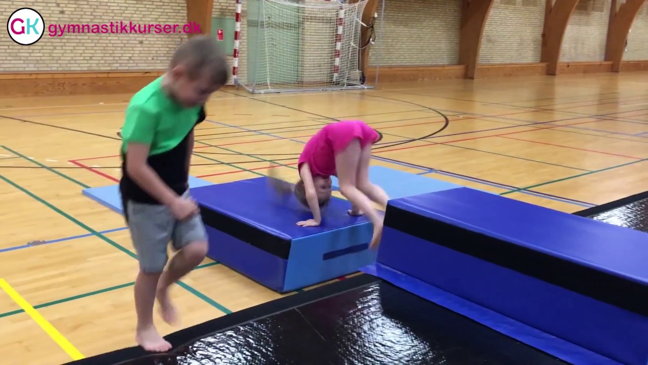 4 For&oslash;velse til dobbelt salto eller 2 rulle efter hinanden - Gymnastikkurser
