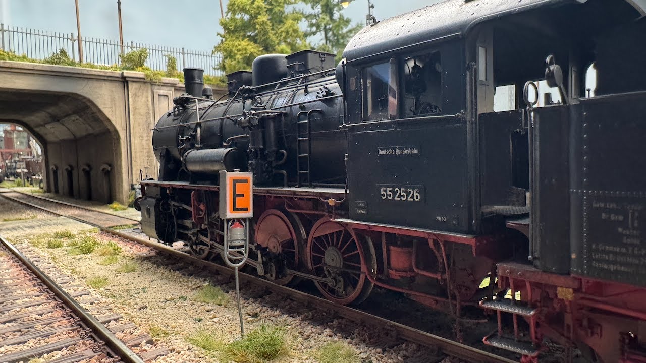 Spur1 Unterwegs Dezember 2024 Rundgang bei der KM1 Hausmesse Teil 6