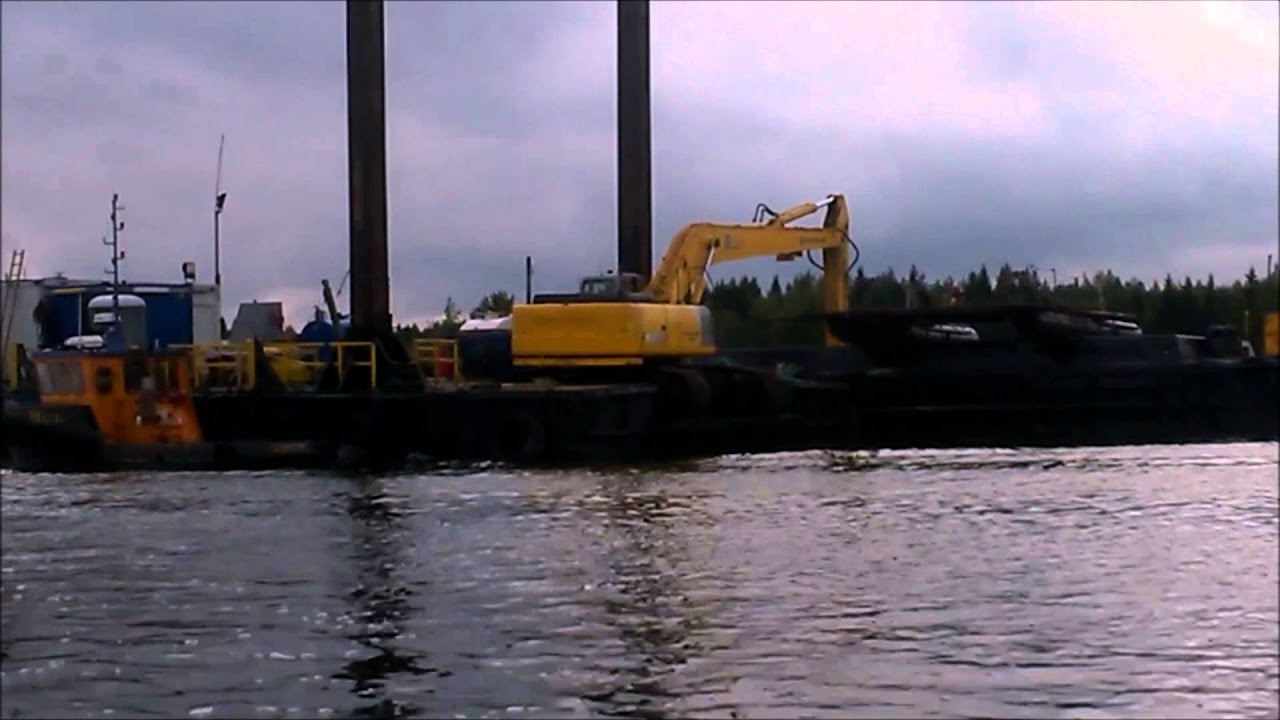 Muddringspr&aring;m i Bosund