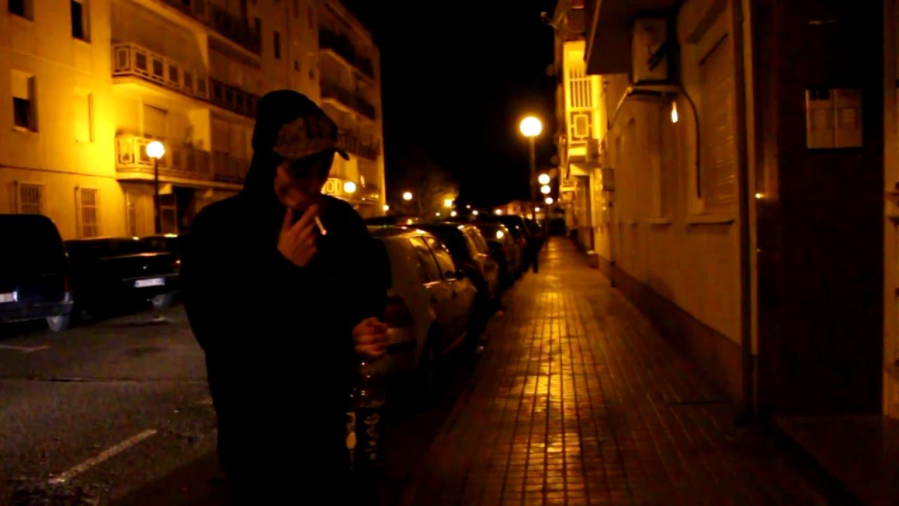 HULKIE - SALIR X PATAS ( VIDEOCLIP )