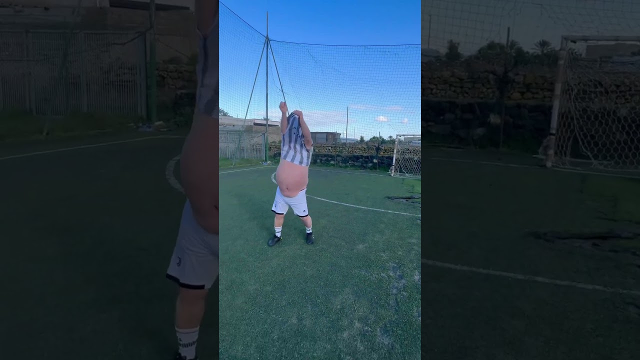 Io sono il Dio del calcio ⚽️🔥 #calcio #luvadepedreiro #bomber #euseba #ziotano