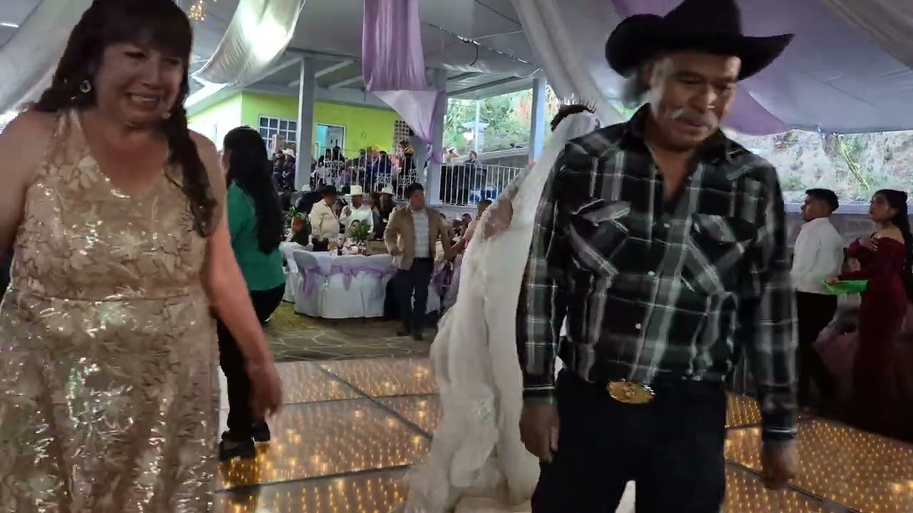 Vals familiar con los de la casa 🏡 