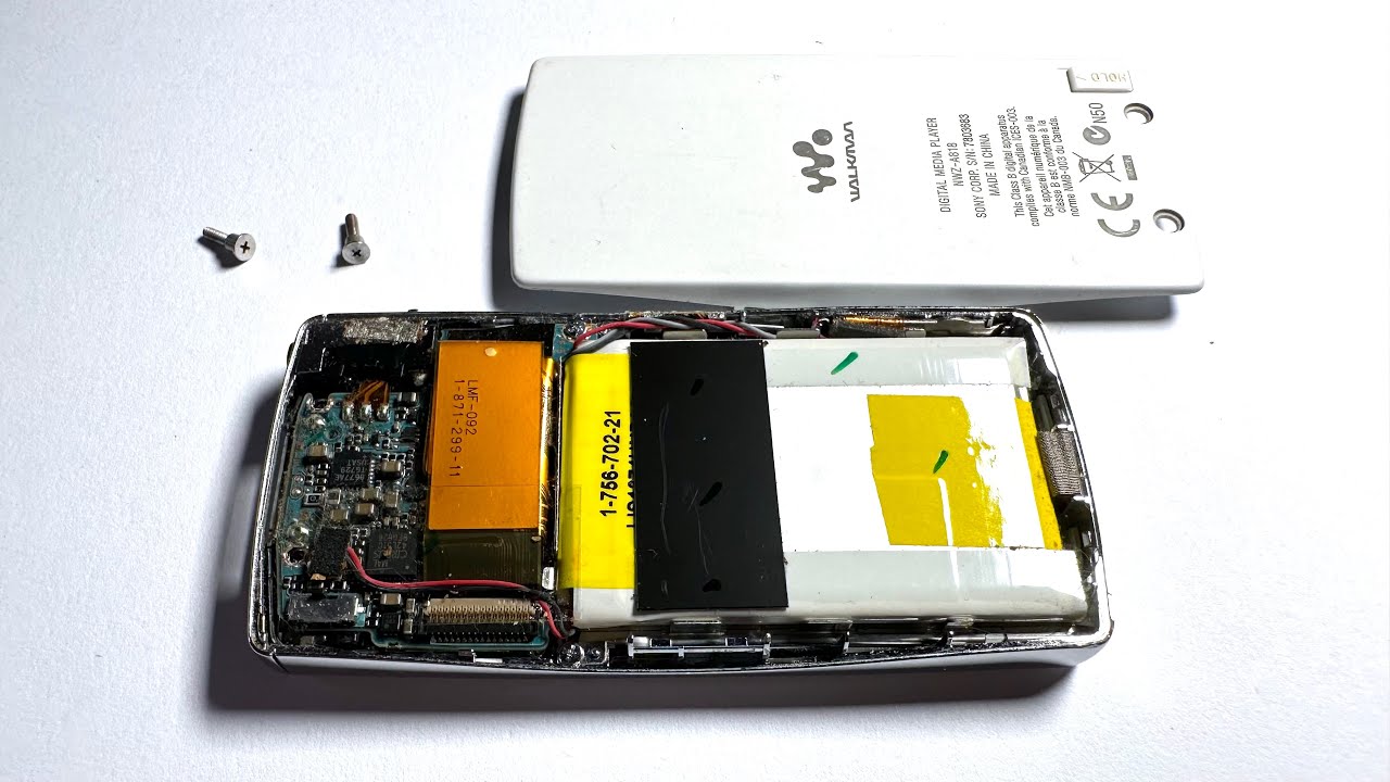Sony NWZ-A818 disassembly