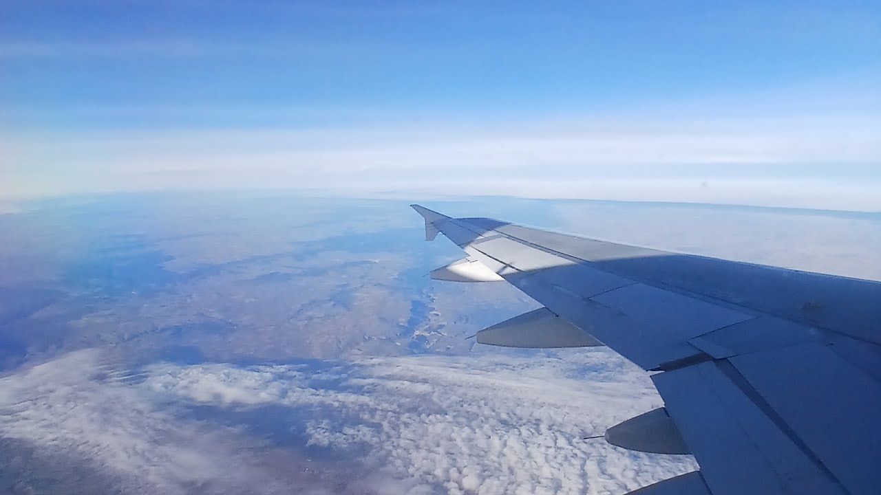 Planes on approach to London Heathrow 