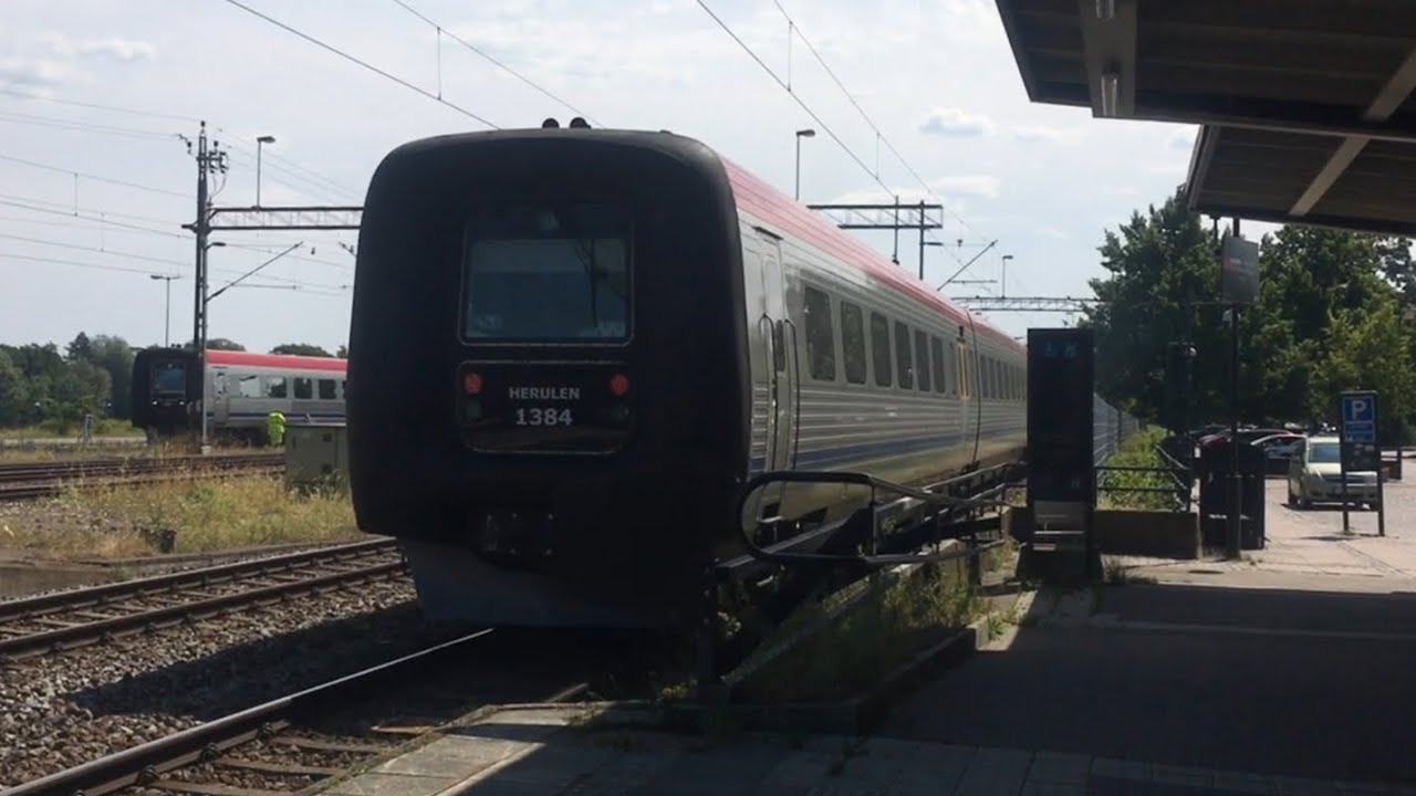Krösatåg (kustpilen)på Linköping central