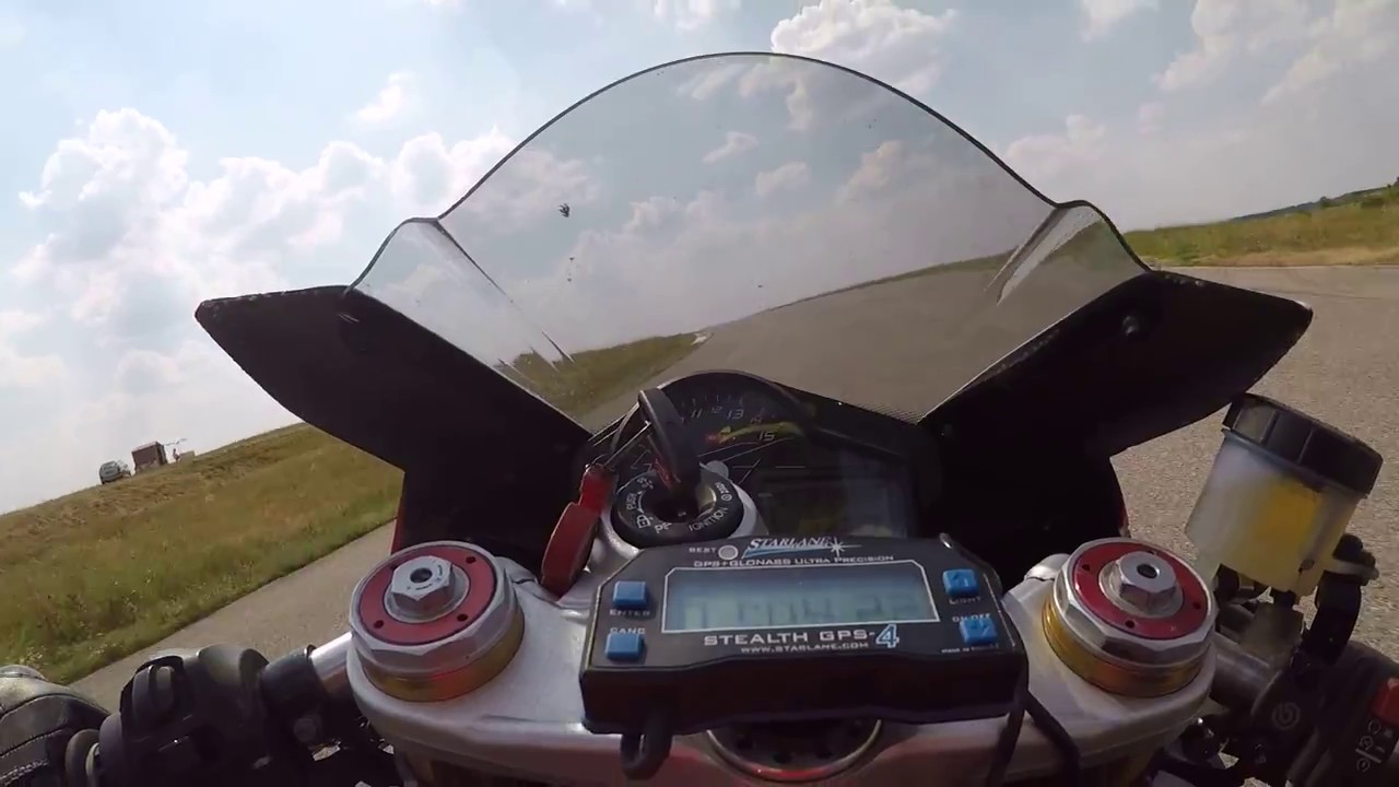 circuit de chambley 04/08/18 best lap 2'04 rsv4 aprc