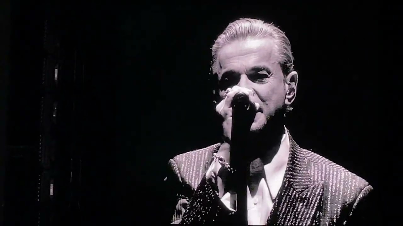 Depeche Mode - Wagging Tongue (Live in Montreal, November 3rd 2023) 