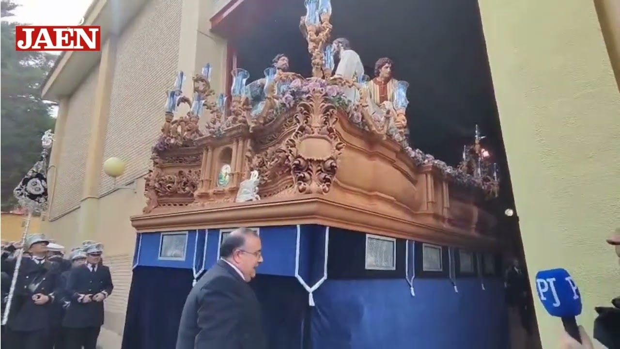 Salida del templo del Divino Maestro (15.04.2025)