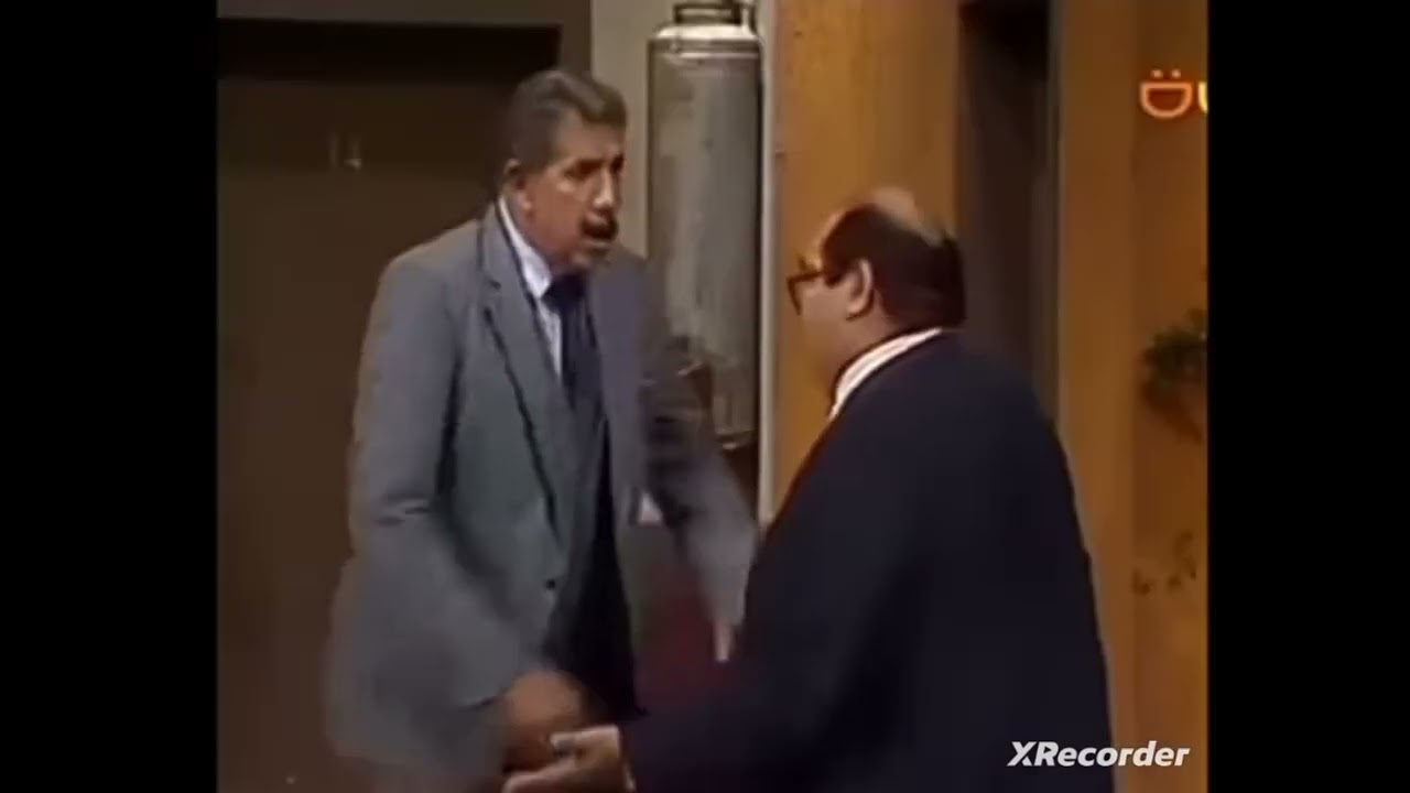 Senhor barriga faz sombra pesada você é uma professora muito estudada mulher disse que cozinha😂😂