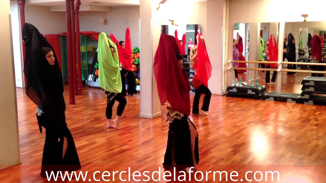 Cours de danse orientale Paris au Cercle Saint-Lazare
