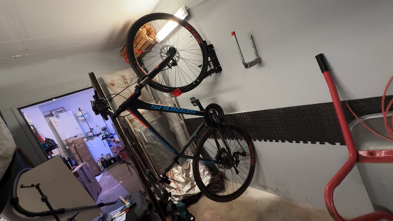 monTEK Swivel Bike Wall Mount, No Heavy Lifting Required Bike Wall Mount unboxing and instructions