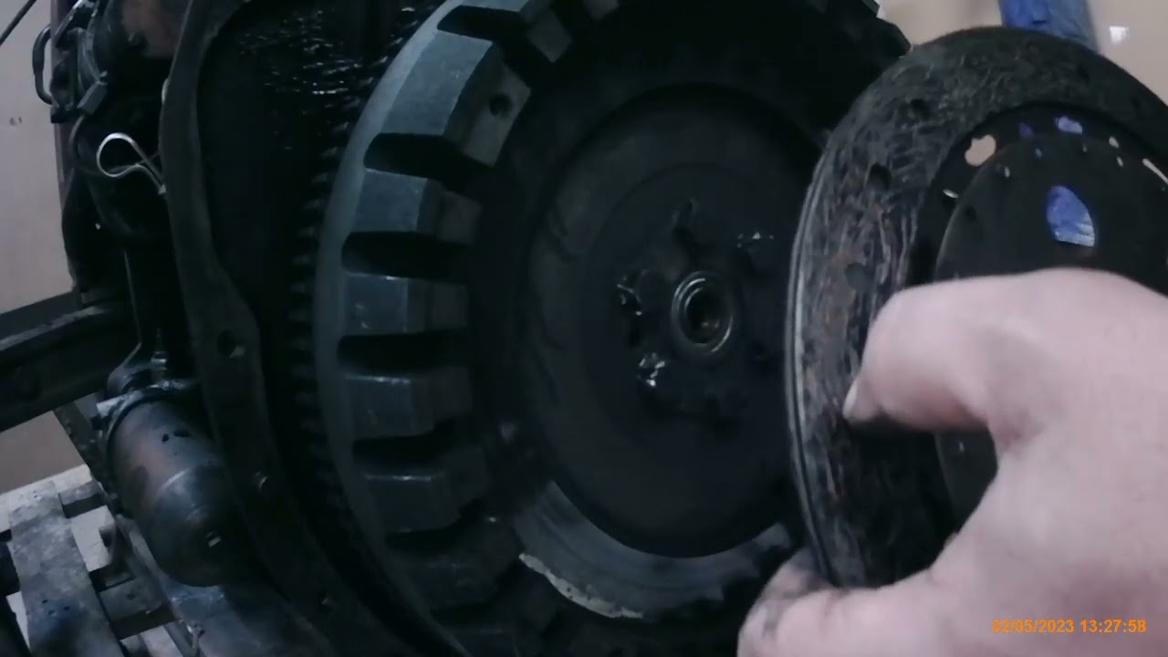 Ferguson 35 kaksoiskytkimen purku,Ferguson 35 double clutch overhaul